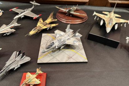 Miniaturas pintadas con maestría en el Casino