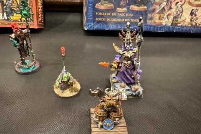 Miniaturas pintadas con maestría en el Casino