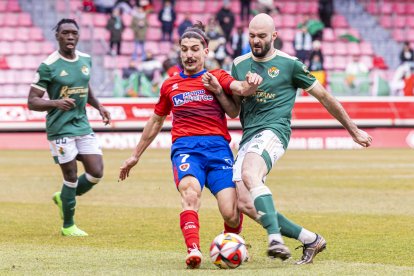El Numancia iniciaba 2024 goleando al Cacereño en Los Pajaritos.