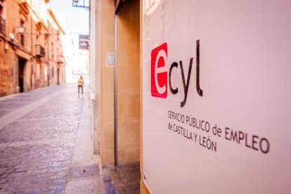 Rótulo de una oficina del Ecyl en Soria.