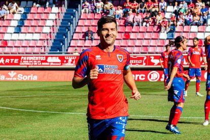 Bonilla en los prolegómenos del encuentro de la primera vuelta ante el Pontevedra.