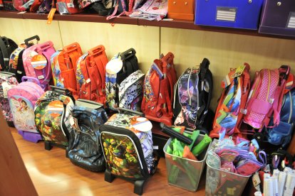 Material escolar. HDS
