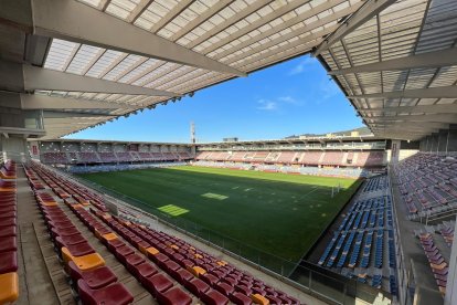 Imagen del campo de Pasarón de Pontevedra donde jugará el Numancia el domingo.