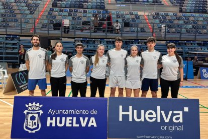 El equipo del Club Bádminton Soria que ha participado en la primera jornada de la Liga de Clubes, Primera División Plata.