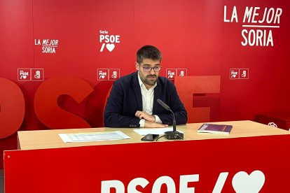 Carlos Llorente, diputado socialista.