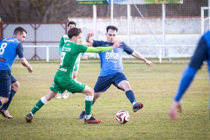 El Langa toca fondo al caer goleado ante el Astudillo.