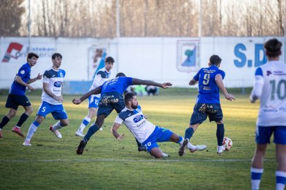 El Almazán coge aire en la tabla con su primera victoria en la segunda vuelta.