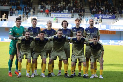 El once del Pontevedra que jugó de inicio el pasado domingo en Avilés.