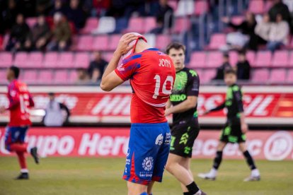 El Numancia se ha venido abajo en las últimas jornadas y pone en riesgo su segunda plaza.