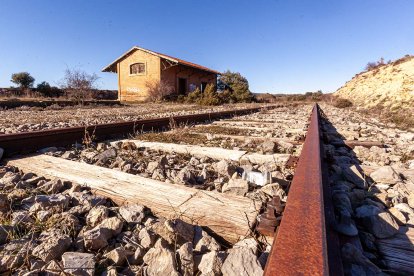 La vía abandonada de la Soria-Castejón en Aldealpozo