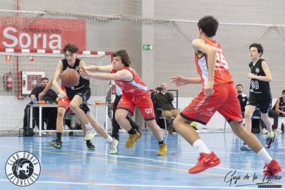 El CSB M-Audiovisuales A ganó todos sus partidos en Valencia.