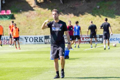 Aitor Calle en un entrenamiento en la Ciudad Deportiva.