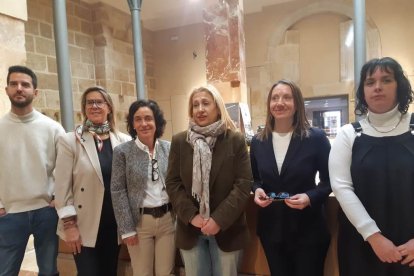 De izd a dcha, Monteseguro, Morales, Sánchez, De Gregorio, Fernández y Ferrer en la inauguración de la exposición.