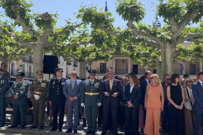 El subdelegado, Miguel Latorre, en el acto del 181 aniversario de la Guardia Civil en El Burgo de Osma.