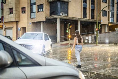 La tormenta dejó inundados ciertos puntos de la ciudad