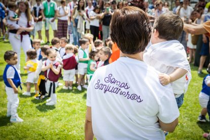 Celebración del Domingo de Calderas en el centro infantil Gloria Fuertes dentro de su proyecto sanjuanero.