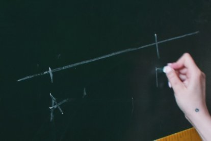 Archivo - Pizarra en una clase.