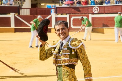 Con astados de Los Maños para Joselito Adame, Rubén Sanz y David Galván.