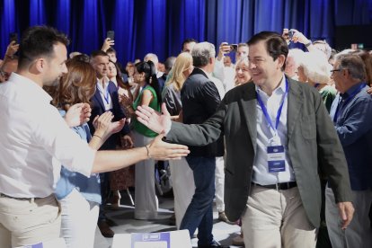 Segunda jornada del veintiún congreso Nacional del PP, que se celebra bajo el lema ‘Toma partido por España’, con el debate de las ponencias política y de estatutos, los informes de los grupos parlamentarios y la presentación de la candidatura a la reelección de Alberto Núñez Feijóo.