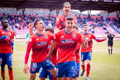 Carlos González, Ribeiro y Sanchidrián jugarán la próxima temporada en Primera Federación.