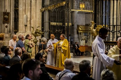 El hasta ahora obispo de Osma-Soria, Abilio Martínez Varea, en una celebración.