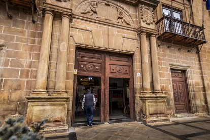 La Oficina de Atención a Víctimas de Delito se encuentra en el palacio Condes de Gómara.