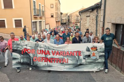 Cabeza de la manifestación esta tarde en San Esteban de Gormaz.