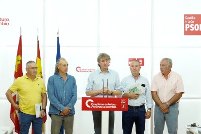 El secretario general del PSOECyL Carlos Martínez se reúne con las organizaciones agrarias.