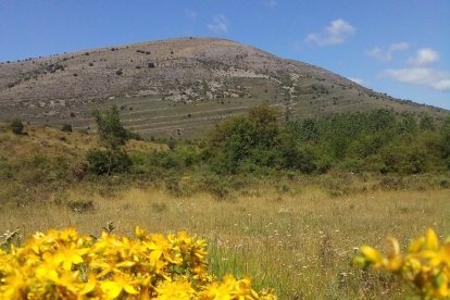Vista de un paisaje en Espejo de Tera.