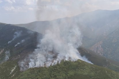 Estado del incendio de Llamas de Cabrera.