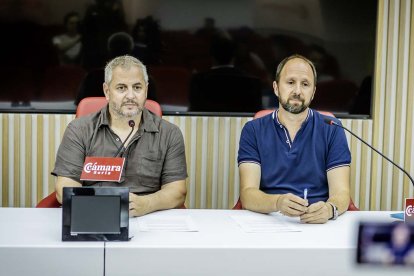 Alfredo Cabrerizo y César Gonzalo presentan el acuerdo.