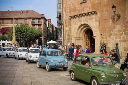 Decenas de Seat 600 recorrieron la provincia de Soria.
