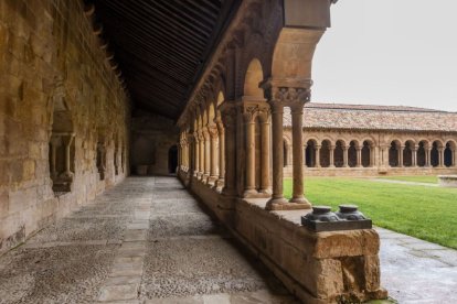 Espectacular claustro de la Concatedral de San Pedro, otro bien monitorizado.