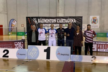 Santiago Martínez y José Carlos Pérez en el podio en Cartagena.