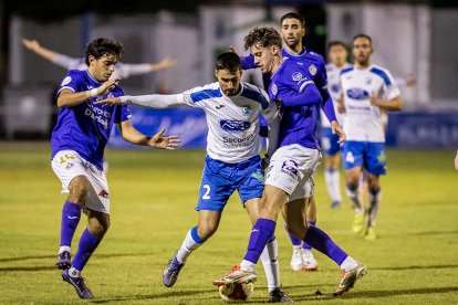 El Almazán sumaba un punto ante uno de los gallitos del grupo como es el Cristo Atlético.