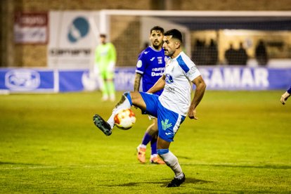 El equipo adnamantino solo pudo sumar un punto en su estadio