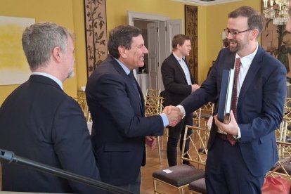 El consejero de Economía y Hacienda, Carlos Fernández Carriedo, en su visita en Munich (Alemania).