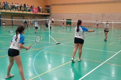 Jugadores de la cantera del Club Bádminton Soria.