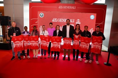 Presentación de la Maratón de Málaga con Daniel Mateo y Abel Antón como protagonistas.