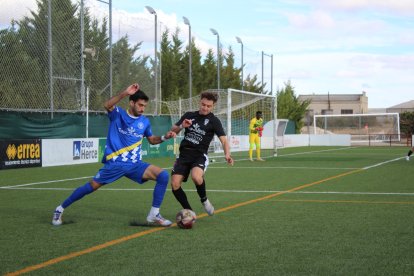 Imagen del derbi entre Golmayo Camaretas y el Calasanz.