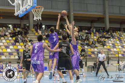 Mal partido de los sorianos en Palencia.