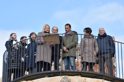 Visita a uno de los cubos restaurados como mirador.