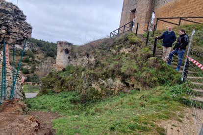 Visita a la zona del castillo de Calatañazor en la que se realiza la intervención.