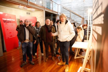 Carlos Martínez durante la exposición.
