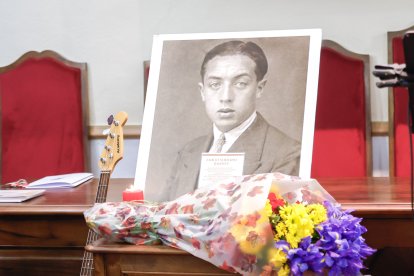 Acto por el Día del Holocausto con los IES Machado, Castilla y Recuerdo y Dignidad.