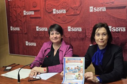 Ana Romero y Natalia Briongos.