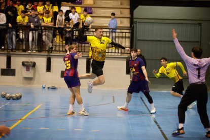 El Balonmano Soria encajaba ante el Barça Atlétic la tercera derrota seguida.
