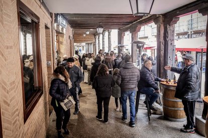 Población de El Burgo de Osma en una calle de la localidad.