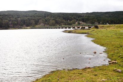 Desembalse extraordinario de 43,50 m³/s en el embalse cabecera del Duero.