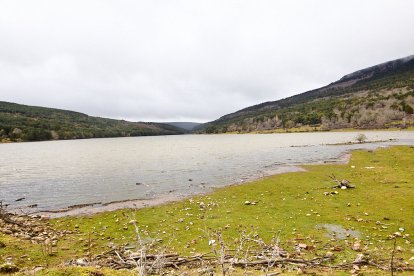 Desembalse extraordinario de 43,50 m³/s en el embalse cabecera del Duero.
